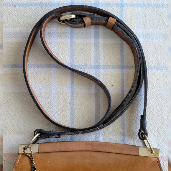 Patricia Nash Veneto Tan Crossbody Style P49301 - Picture 6 of 16